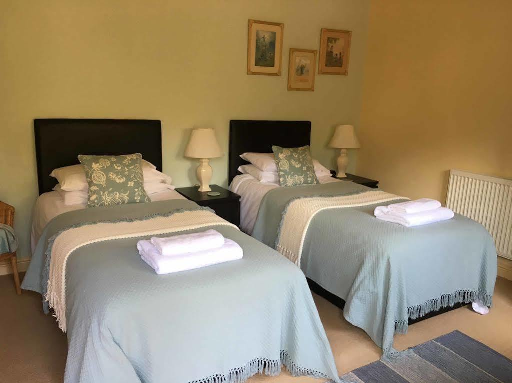 The Steppes Holiday Cottages เฮริฟอร์ด ภายนอก รูปภาพ